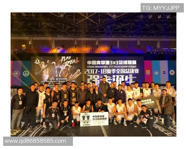 篮球团队协作实力对比成都篮球队荣获第三名佳绩分析